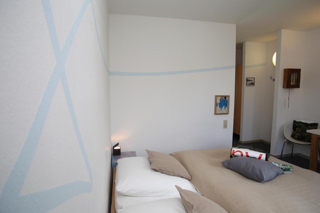 Alanus Gastehaus Hotel Alfter Bagian luar foto