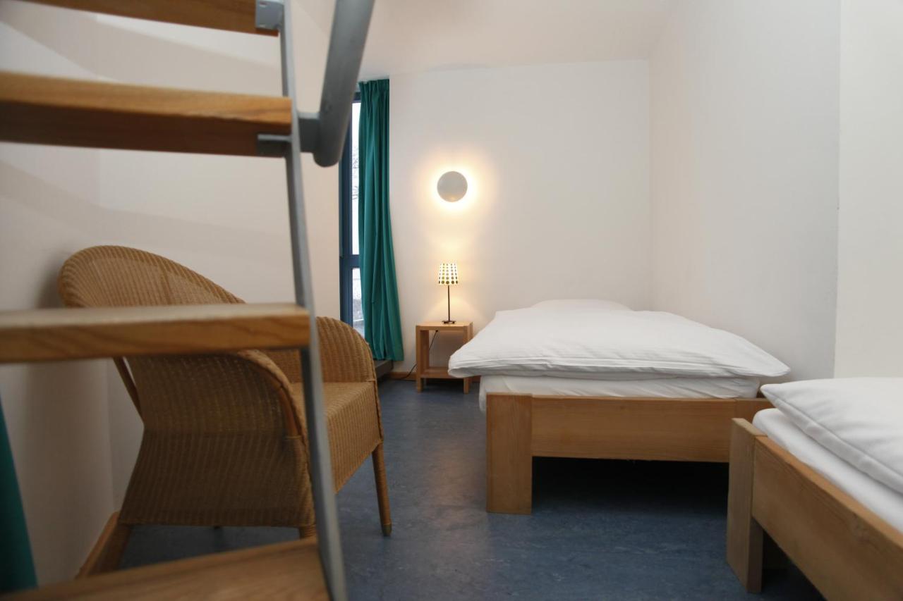 Alanus Gastehaus Hotel Alfter Bagian luar foto