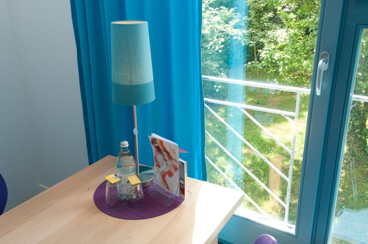 Alanus Gastehaus Hotel Alfter Bagian luar foto