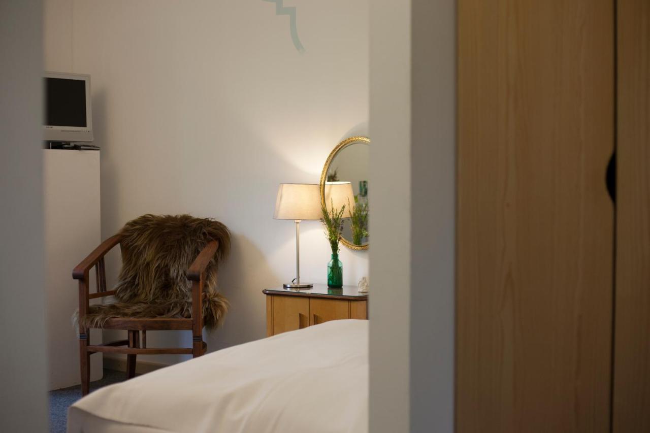 Alanus Gastehaus Hotel Alfter Bagian luar foto